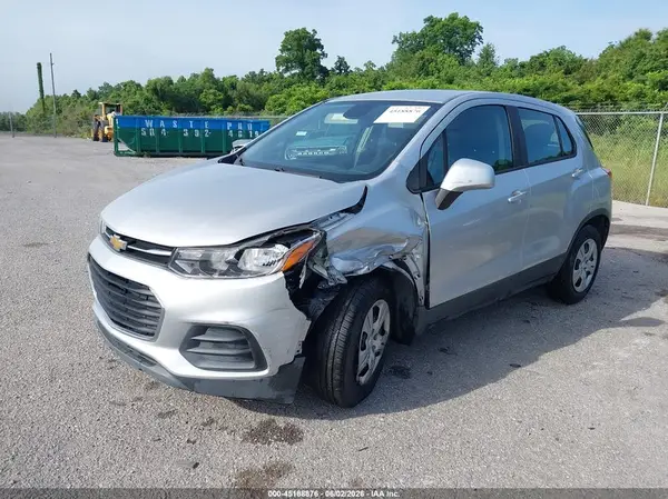 3GNCJKSB4KL161260 2019 CHEVROLET TRAX - Image 2