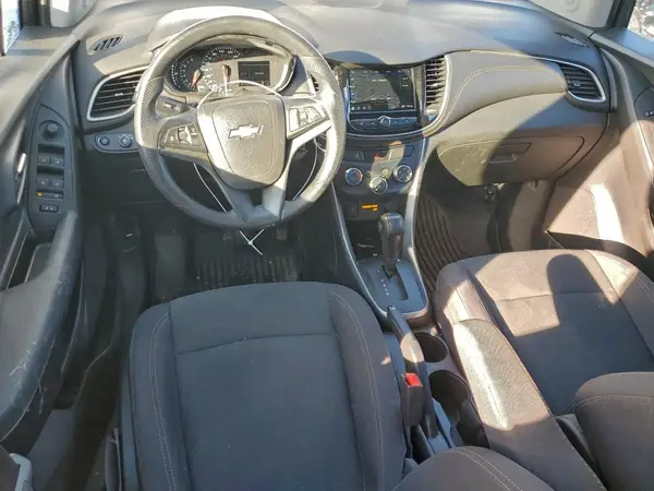 3GNCJKSB4KL171190 2019 CHEVROLET TRAX - Image 8