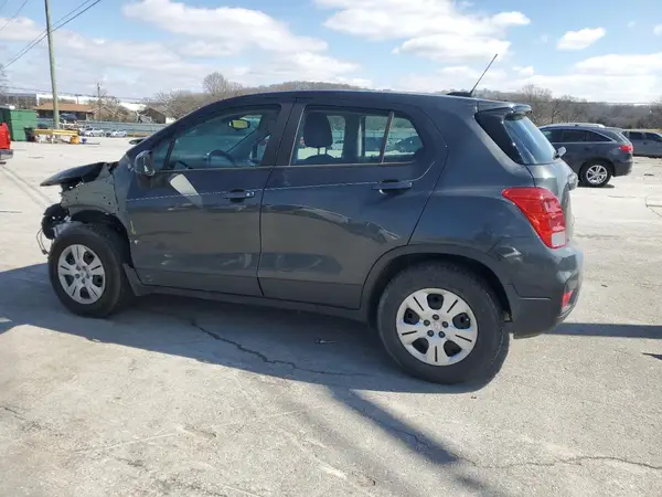 3GNCJKSB4KL175773 2019 CHEVROLET TRAX - Image 2