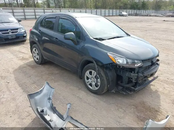 3GNCJKSB4KL178849 2019 CHEVROLET TRAX - Image 1