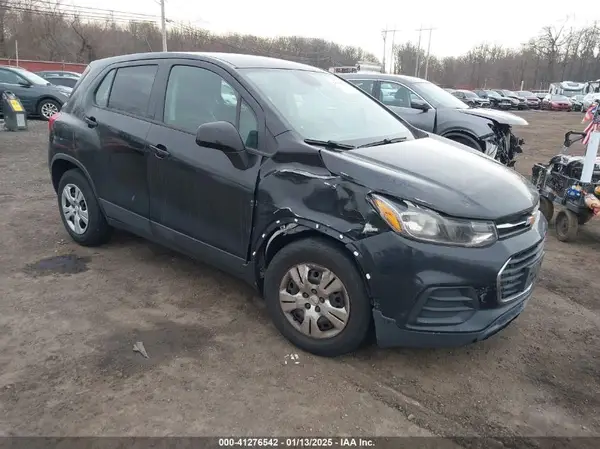 3GNCJKSB4KL179452 2019 CHEVROLET TRAX - Image 1