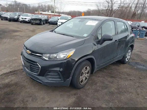 3GNCJKSB4KL179452 2019 CHEVROLET TRAX - Image 2
