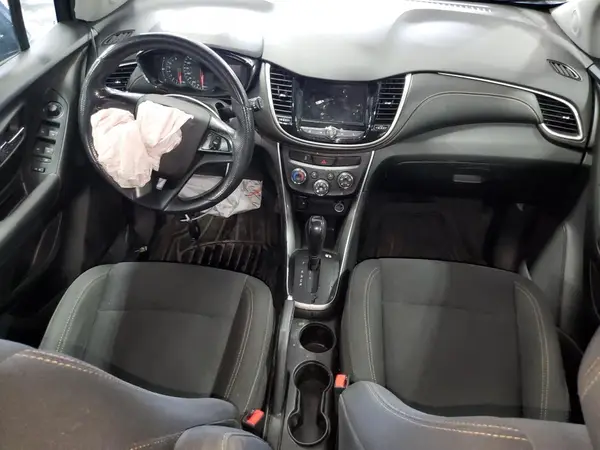 3GNCJKSB4KL208366 2019 CHEVROLET TRAX - Image 8