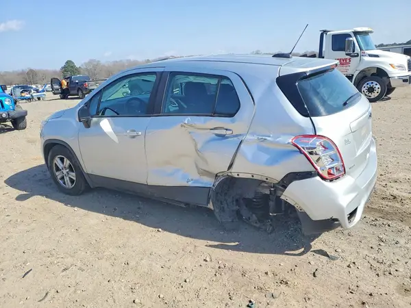 3GNCJKSB4KL219139 2019 CHEVROLET TRAX - Image 2