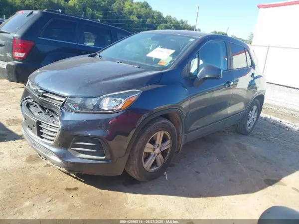 3GNCJKSB4KL228410 2019 CHEVROLET TRAX - Image 2