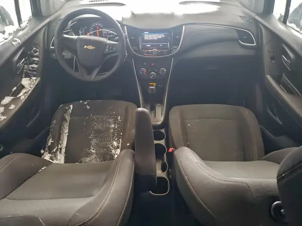 3GNCJKSB4KL233042 2019 CHEVROLET TRAX - Image 8