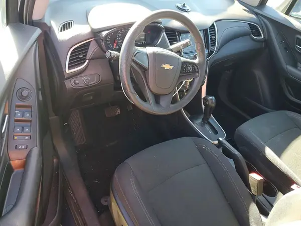 3GNCJKSB4KL240993 2019 CHEVROLET TRAX - Image 8