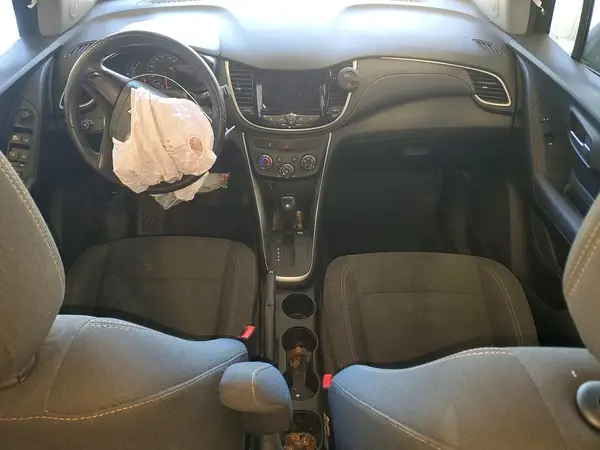 3GNCJKSB4KL258118 2019 CHEVROLET TRAX - Image 8