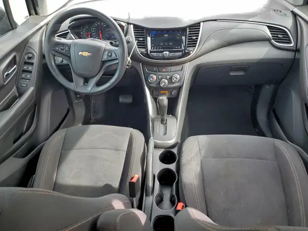 3GNCJKSB4KL259902 2019 CHEVROLET TRAX - Image 8