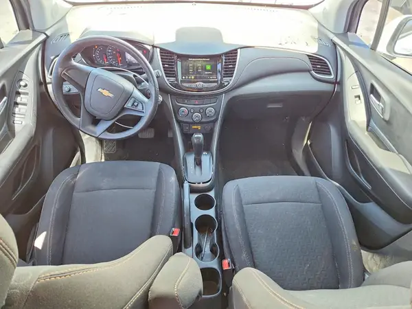 3GNCJKSB4KL349051 2019 CHEVROLET TRAX - Image 8