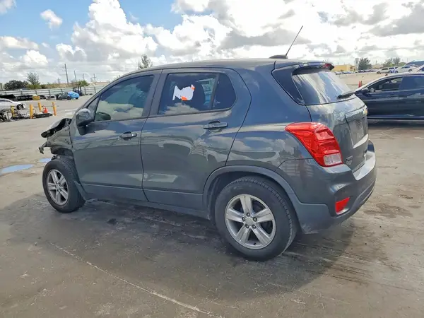 3GNCJKSB4KL351608 2019 CHEVROLET TRAX - Image 2
