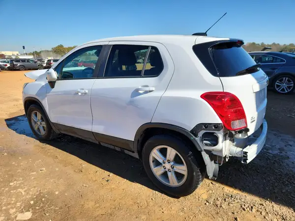 3GNCJKSB4KL361054 2019 CHEVROLET TRAX - Image 2