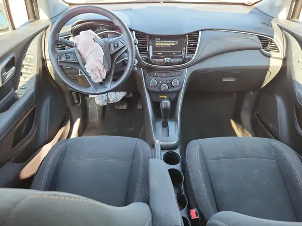 3GNCJKSB4KL361054 2019 CHEVROLET TRAX - Image 8