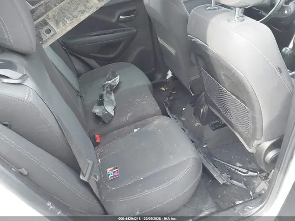 3GNCJKSB4KL366416 2019 CHEVROLET TRAX - Image 8