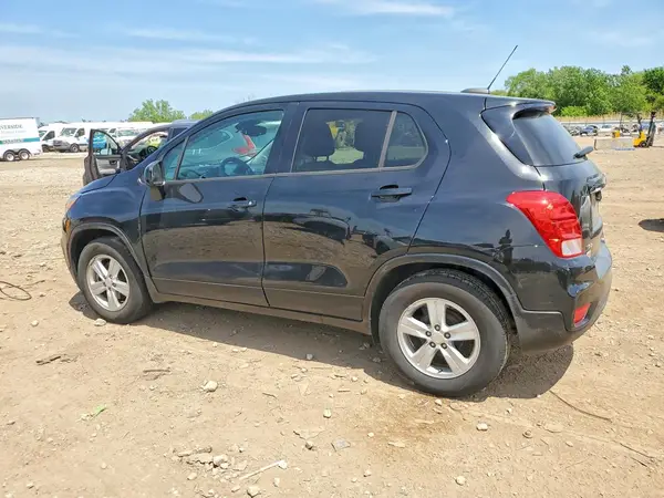 3GNCJKSB4LL115221 2020 CHEVROLET TRAX - Image 2