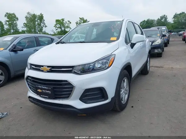 3GNCJKSB4LL121133 2020 CHEVROLET TRAX - Image 2