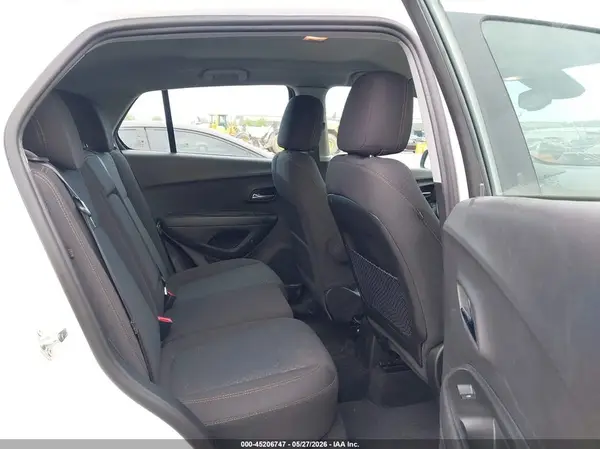 3GNCJKSB4LL121133 2020 CHEVROLET TRAX - Image 8