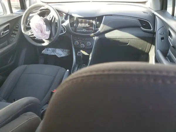 3GNCJKSB4LL128762 2020 CHEVROLET TRAX - Image 8