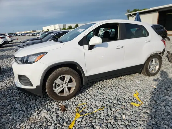 3GNCJKSB4LL131757 2020 CHEVROLET TRAX - Image 1