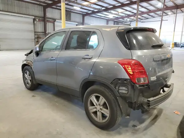 3GNCJKSB4LL138580 2020 CHEVROLET TRAX - Image 2