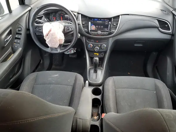 3GNCJKSB4LL140037 2020 CHEVROLET TRAX - Image 8