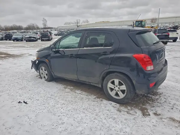 3GNCJKSB4LL140202 2020 CHEVROLET TRAX - Image 2