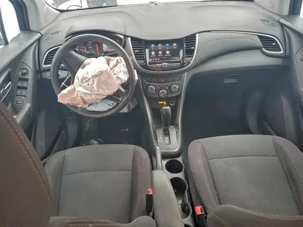 3GNCJKSB4LL140202 2020 CHEVROLET TRAX - Image 8