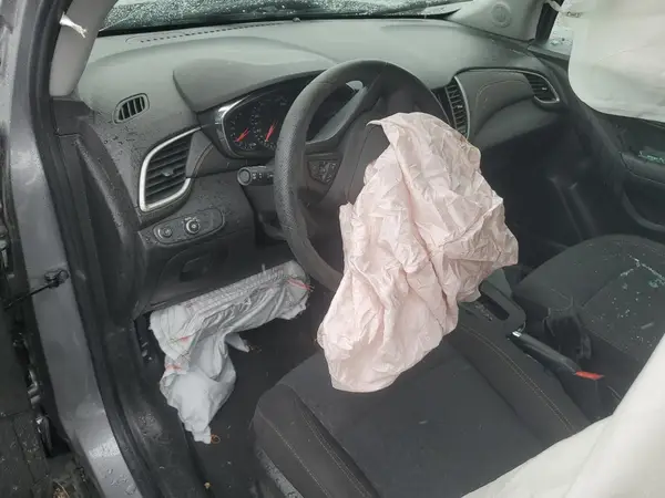 3GNCJKSB4LL141141 2020 CHEVROLET TRAX - Image 8