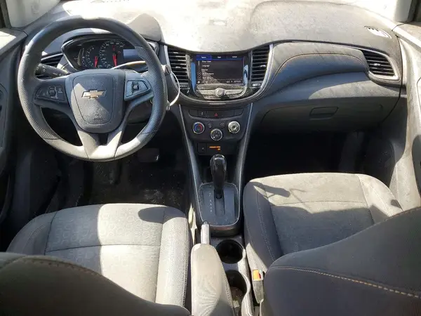 3GNCJKSB4LL142905 2020 CHEVROLET TRAX - Image 8