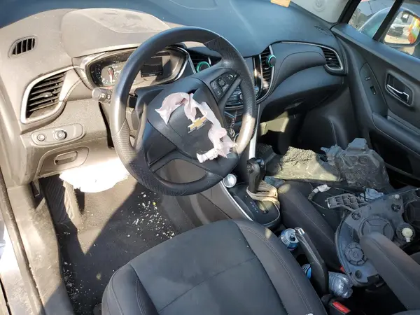 3GNCJKSB4LL144928 2020 CHEVROLET TRAX - Image 8
