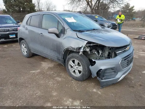 3GNCJKSB4LL156321 2020 CHEVROLET TRAX - Image 1