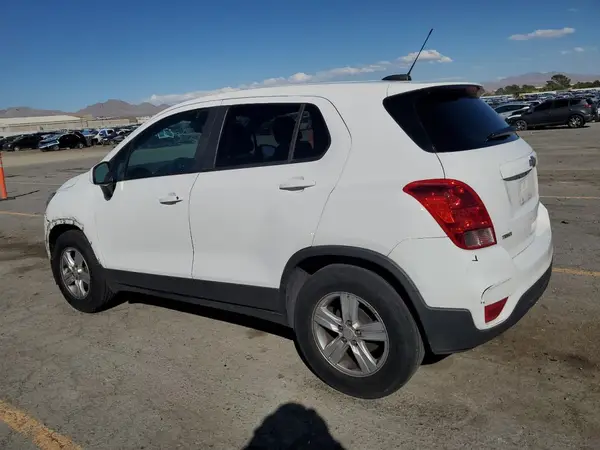 3GNCJKSB4LL176830 2020 CHEVROLET TRAX - Image 2