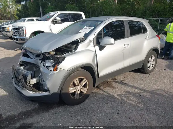 3GNCJKSB4LL183387 2020 CHEVROLET TRAX - Image 2