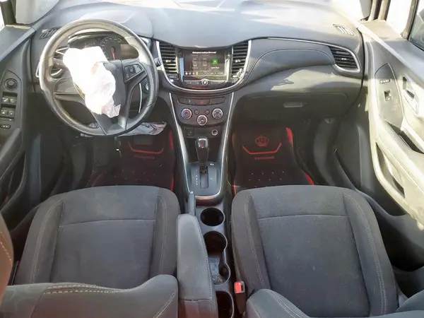 3GNCJKSB4LL190064 2020 CHEVROLET TRAX - Image 8