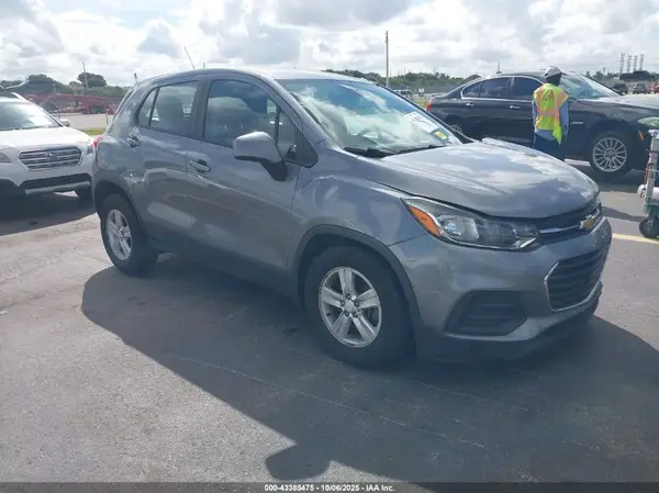 3GNCJKSB4LL191411 2020 CHEVROLET TRAX - Image 1