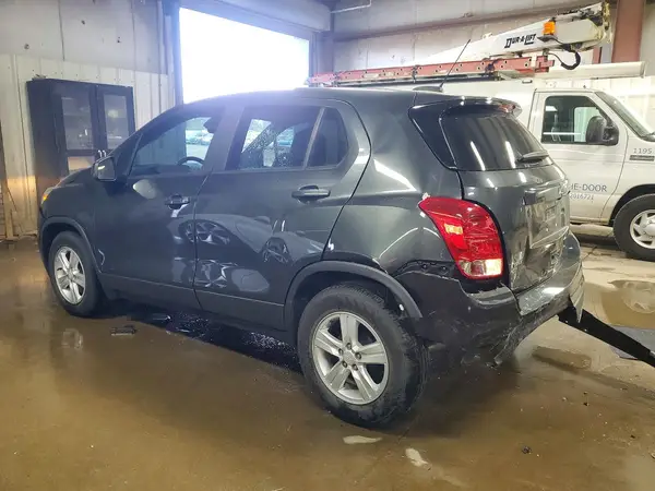 3GNCJKSB4LL206263 2020 CHEVROLET TRAX - Image 2