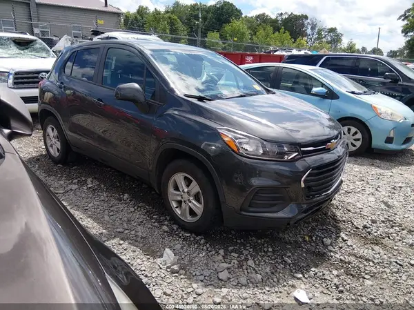 3GNCJKSB4LL214699 2020 CHEVROLET TRAX - Image 1