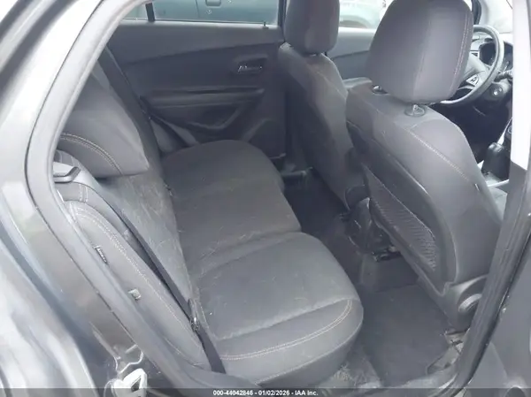 3GNCJKSB4LL215691 2020 CHEVROLET TRAX - Image 8