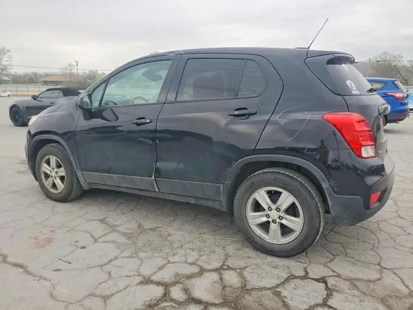 3GNCJKSB4LL225010 2020 CHEVROLET TRAX - Image 2