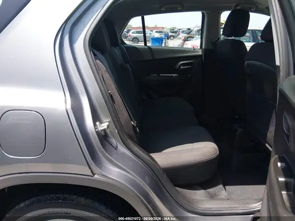 3GNCJKSB4LL272019 2020 CHEVROLET TRAX - Image 8