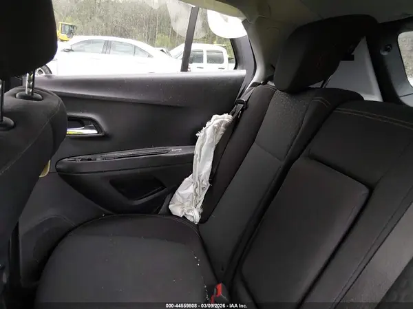 3GNCJKSB4LL300448 2020 CHEVROLET TRAX - Image 8