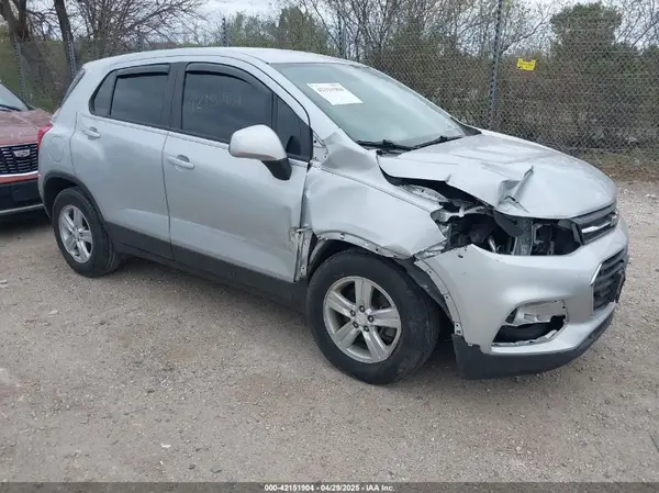 3GNCJKSB4LL305522 2020 CHEVROLET TRAX - Image 1
