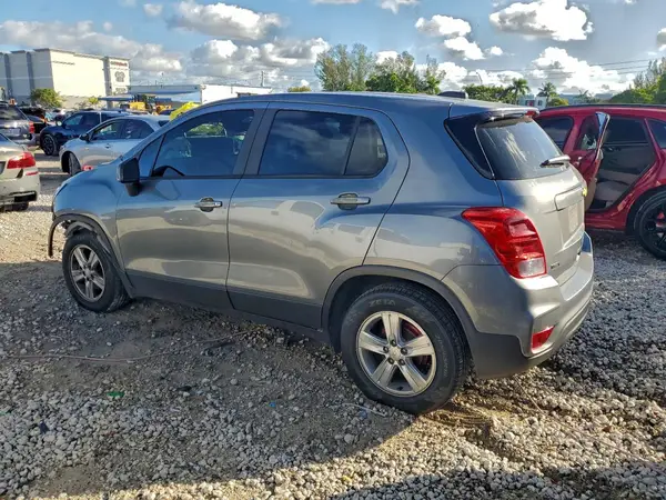 3GNCJKSB4LL307478 2020 CHEVROLET TRAX - Image 2