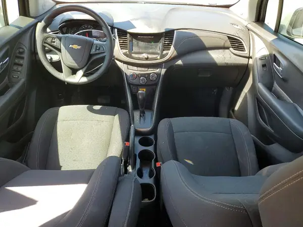3GNCJKSB4LL322823 2020 CHEVROLET TRAX - Image 8