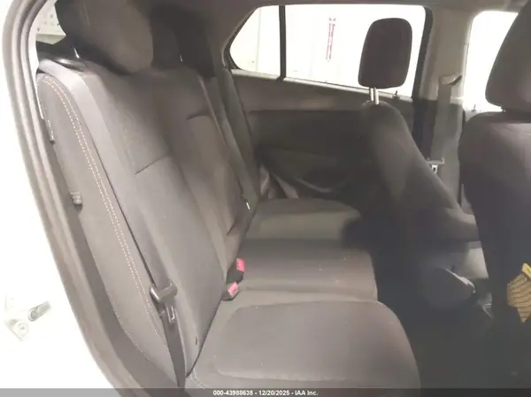 3GNCJKSB4LL324782 2020 CHEVROLET TRAX - Image 8