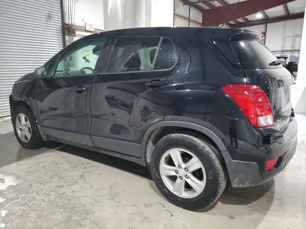 3GNCJKSB4LL331179 2020 CHEVROLET TRAX - Image 2