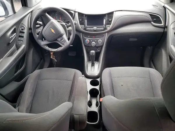 3GNCJKSB4LL335622 2020 CHEVROLET TRAX - Image 8