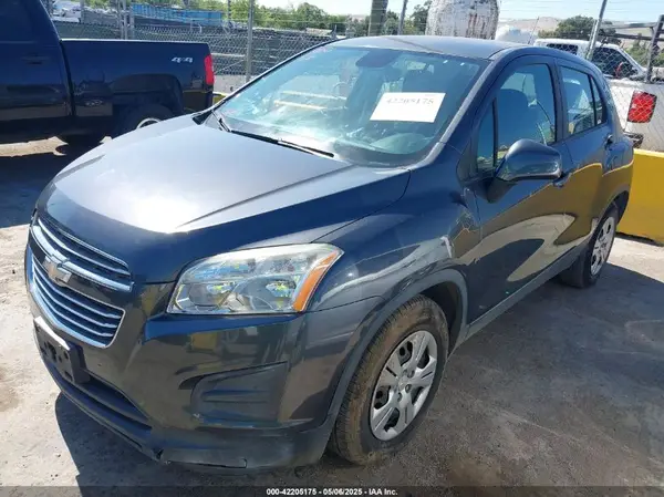 3GNCJKSB5GL116030 2016 CHEVROLET TRAX - Image 2