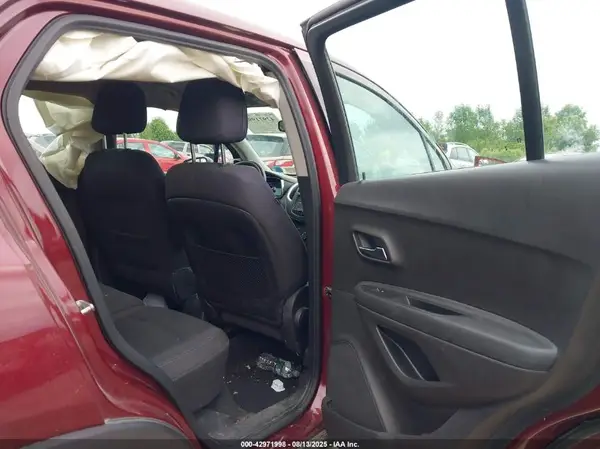 3GNCJKSB5GL117856 2016 CHEVROLET TRAX - Image 8