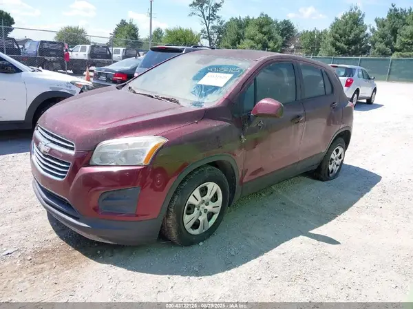 3GNCJKSB5GL155507 2016 CHEVROLET TRAX - Image 2